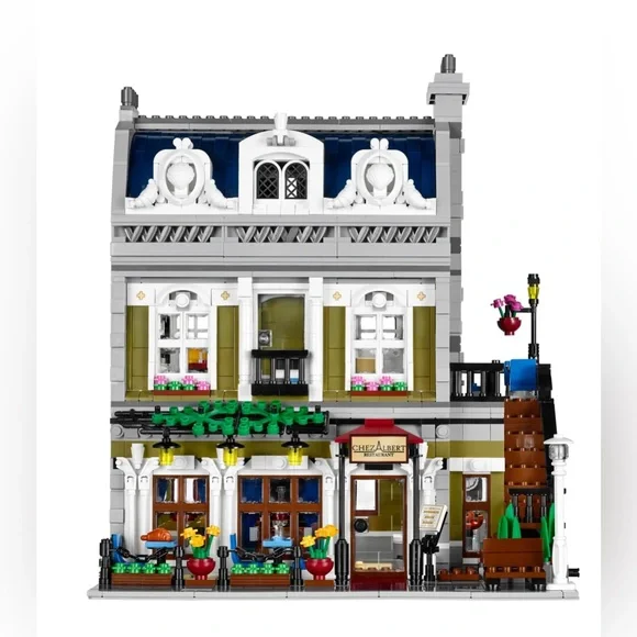 LEGO Parisian Restaurant Full Kit | Creator Series | Model 10243 | NEW IN BOX - Picture 12 of 16